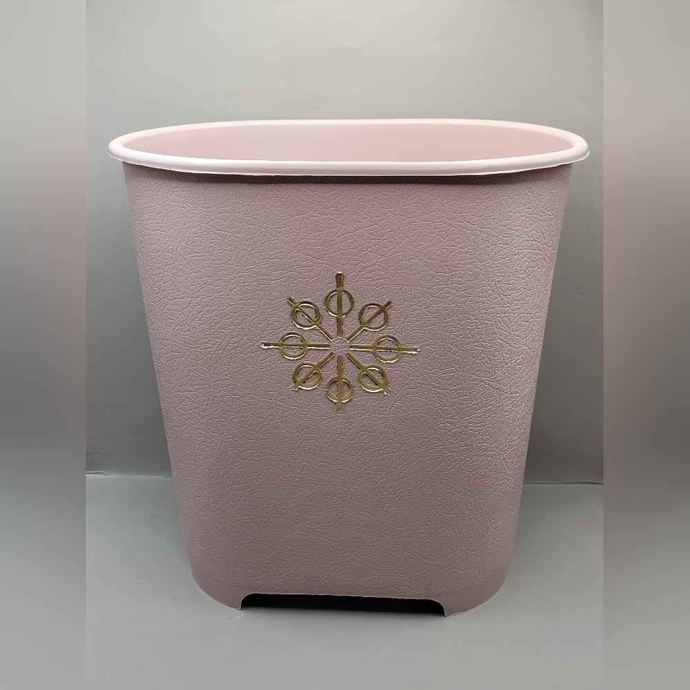 Vintage Sterilite Mauve Wastebasket – MCM Starburst Emblem – 1960s Style